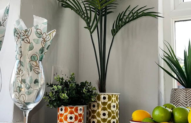 The Cheshire Gathering - Hot Tub 8 Bedroom - Photo 19