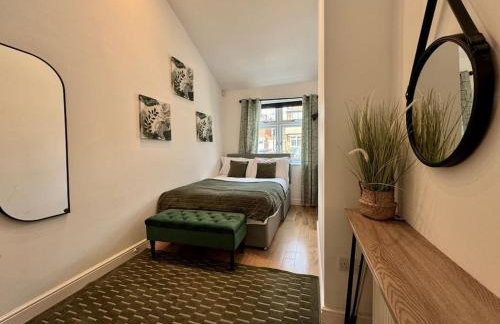8min to City, Hot Tub House, Fire Pit, Free Parking - Foto 34