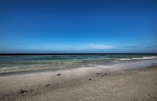 Pool Access! Indian Shores Beachfront Condo - Foto 25