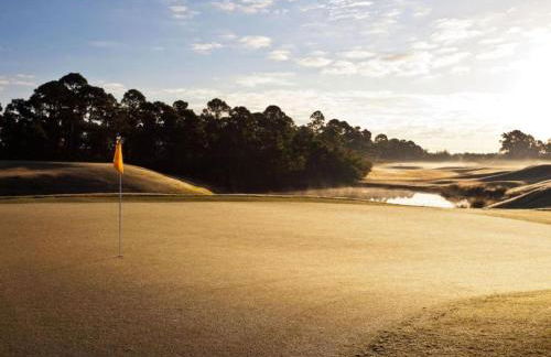 See all of Port Lucie in this resort amenities 2BD condo with resort amenities - Foto 17