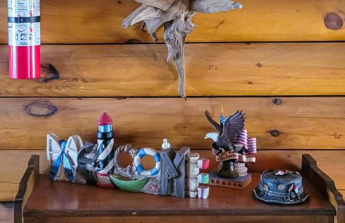 Private Dock and Game Room! Lake Hartwell Retreat - Foto 8