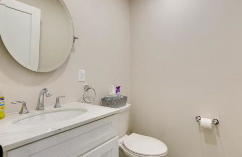 Renovated Family Home on Providence River! - Foto 7