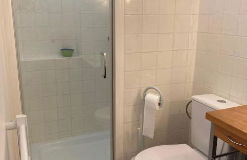 Appartement élégant au coeur de Le Palais avec WiFi - FR-1-418-197 - Photo 8