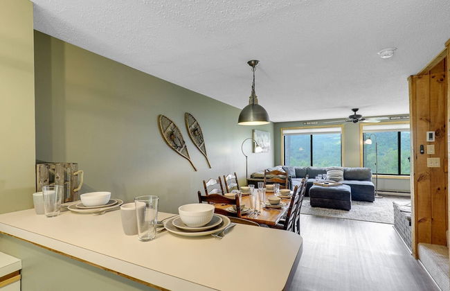 Valley Escape - Photo 13