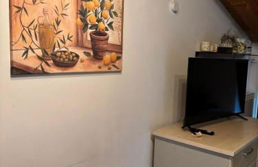 Attico Florian Vesio by Gardadomusmea - Foto 8