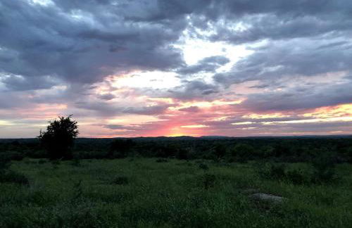 Creekside Cabin in Llano Ideal for a Weekend Getaway in Texas Hill Country - Foto 21