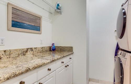 Extended-Stay Oasis! Prime St Pete Home with Office - Foto 15