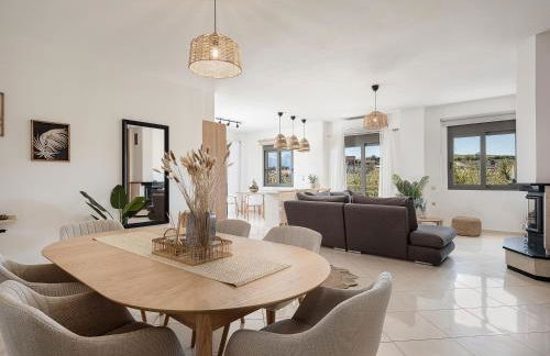 Sol Luxury Apartment - close to the beach with a private heated mini pool - Foto 28
