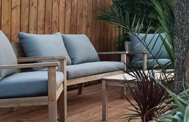 Cosy Coastal Escape with Seaview Terrace - Foto 16