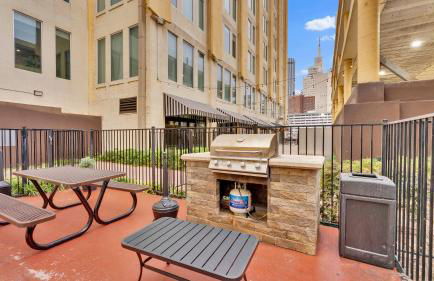 Downtown Loft I Pool, Gym, Free Parking, FIFA 2026 - Foto 31