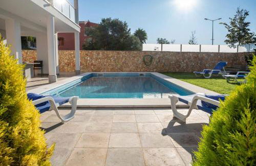 Luxury Vau Beach Villa with Private Heated Pool - Foto 41