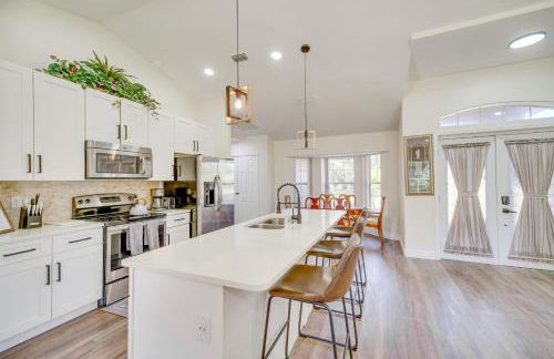 Sunny Palm Bay Home with Screened Porch Near Beaches - Foto 8