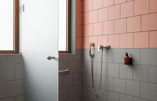 Zeus is Loose Hostel - Photo 59