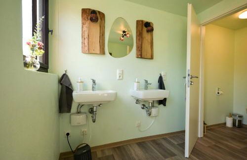 Zittau - Ferienwohnung Frieda mit Camping Familien, und Biker Hütten am Zittauer Gebirge - Foto 67