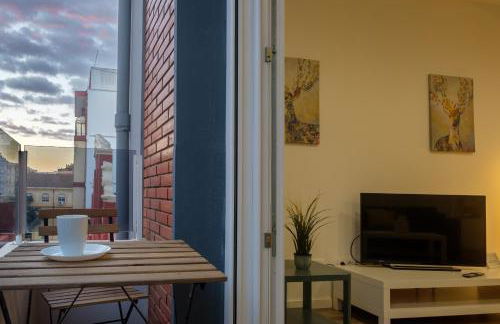 Bright, Brand new & Very Comfortable Apartment - Photo 5