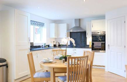 Spacious 4 Bedroom Home with Garden in Bedford - Foto 7