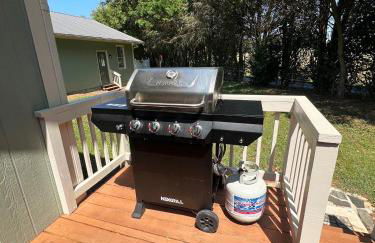 Serene 3BR Pet-Friendly Getaway Near Cartersville - Photo 32