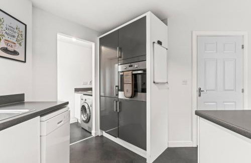 #16 Detached Stunning Lux 3 Bed home Parking NEC - Foto 47