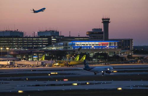 Tampa Group Retreat l Pool l Hot Tub l Outdoor Fun! - Foto 72
