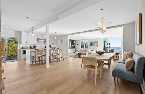 Experience the Pinnacle of Coastal Living at Harbour House - Foto 14