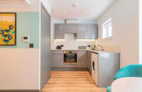 Holyrood Aparthotel - Photo 50