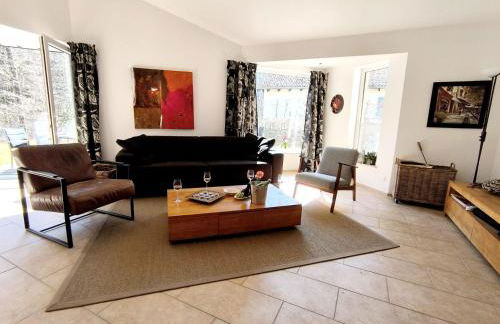 Luxuriöses, familienfreundliches Ferienhaus ,,Amy,, mit Whirlpoolwanne, Kamin und Garten - Foto 8