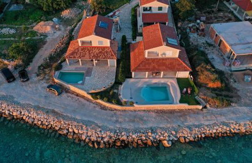 Gorgeous Home In Veli Rat - Photo 10