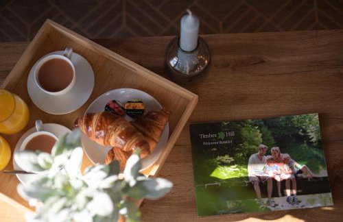 Timber Hill Self Catering Cedar Lodges - Foto 38