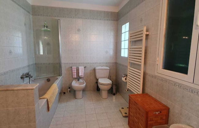 1 Bed Flat - Sleeps 2 - Parking - Wifi - Foto 9