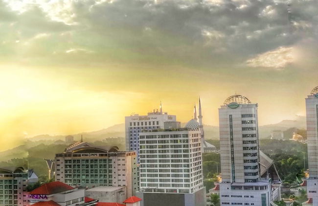 Lawang Suite 2 Bedroom Corner Apartment - Photo 36