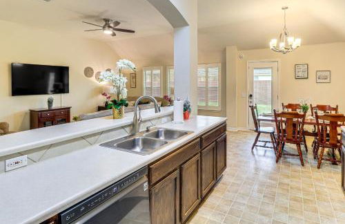 1 Mi to Lake Pflugerville! Charming Family Home - Foto 9