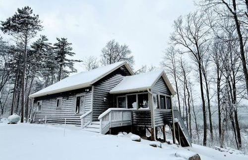 Outstanding Retreat with Dock, Game Space and Lake Views in Wisconsin - Foto 32