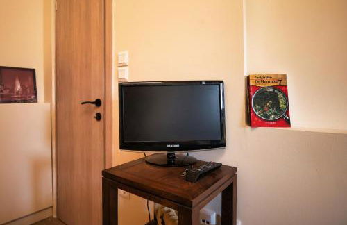 Peach Pine House - Escape Near City, Beach and Athens Airport - Foto 13