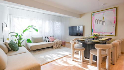 Valemi NEW Premium & Huge, 2Bathroom, SuperCentral, FreeParking, up to 8-16 Guests - Foto 1