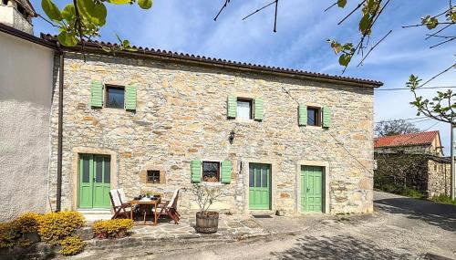 2 Bedroom Awesome Home In Buzet - Foto 2