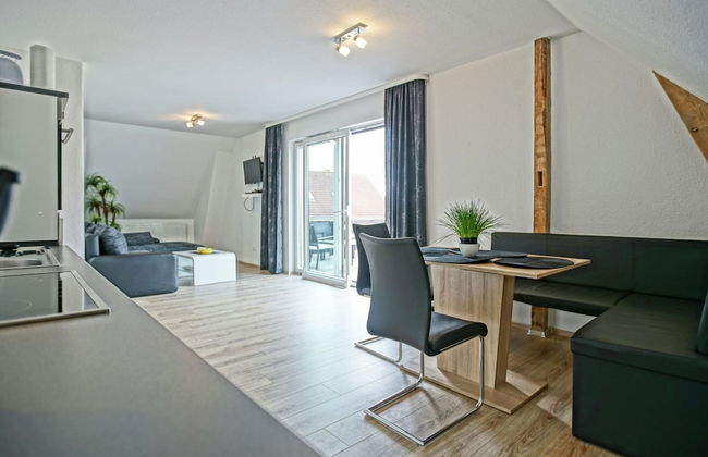 Ground-floor Apartment With Terrace and Large Garden With Lounge Area and Grill - Foto 38