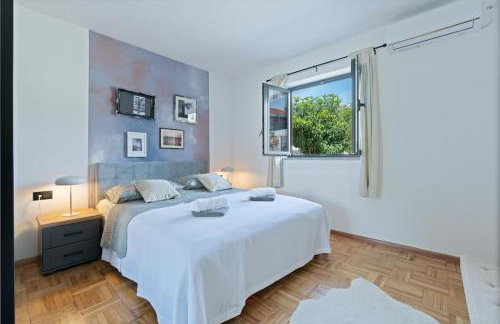 Strelitzia apartment Split with jacuzzi - Photo 18