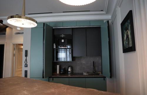 Apartments in the heart of Cannes - Photo 52