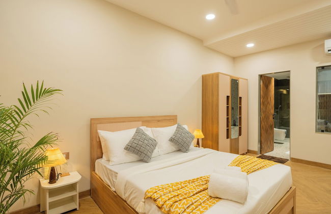 ELIVAAS Kamerios Maris 1 BHK Jacuzzi - Photo 15