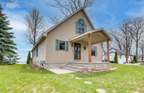 Waterfront Lake Huron Home - Private Beach! - Foto 31