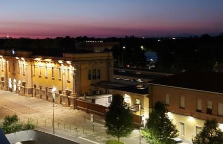 Tiny House Tower - Photo 60