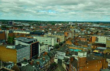 Student Only Delux Studio at St George's Tower - Foto 8