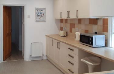 Welcoming 4 Bed Holiday Home in Eastbourne - Foto 15