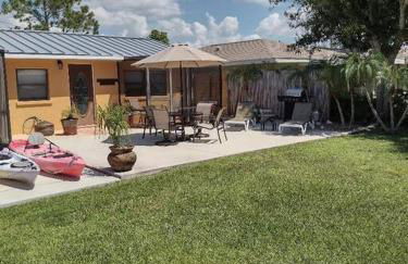 Lemon Bay Cottage in Historic Englewood Village - Foto 5