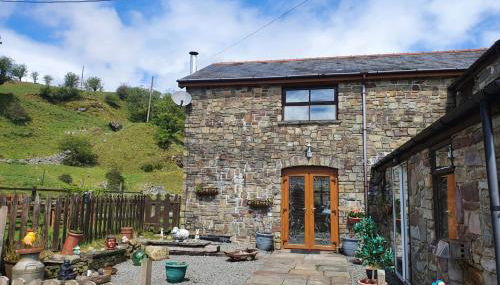 Cwm Farm Cwtch - Photo 1