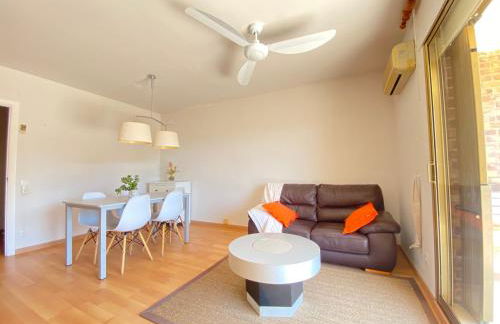 TarracoHomes, TH156 Casa Roser Familiar y con Piscina Compartida - Photo 4