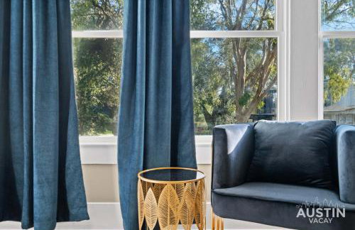 East Austin 2BR 1BA w Patio and Grill, Pet-Friendl Walk to 6th By Austin Vacay - Foto 2