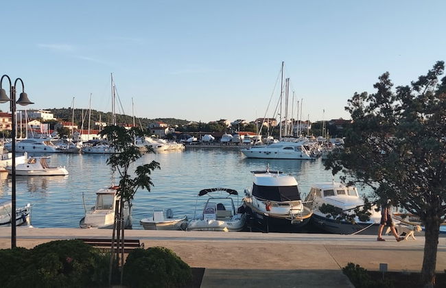 Stunning 2-bed House in Jezera With Sea Views - Photo 32