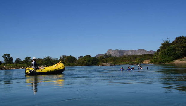 Tramo de aguas tranquilas en el río Paraná