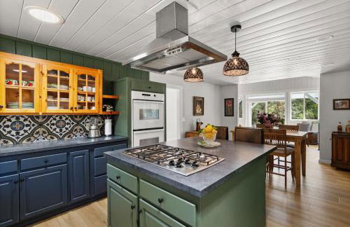 6 BR 4BA Redwood Retreat w Pool - Foto 5